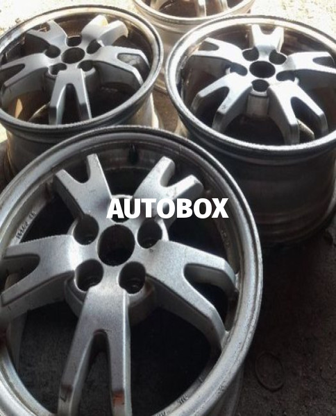 Toyota Prius 30 allow wheels Available.