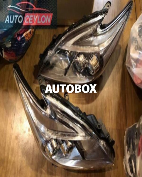 Toyota Prius ZVW30 Headlamps