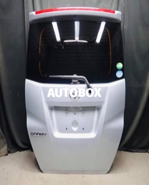 Toyota Roomy Dickey Door